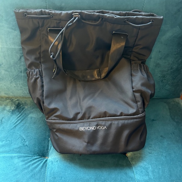 Convertible Gym Bag - Picture 8 of 9